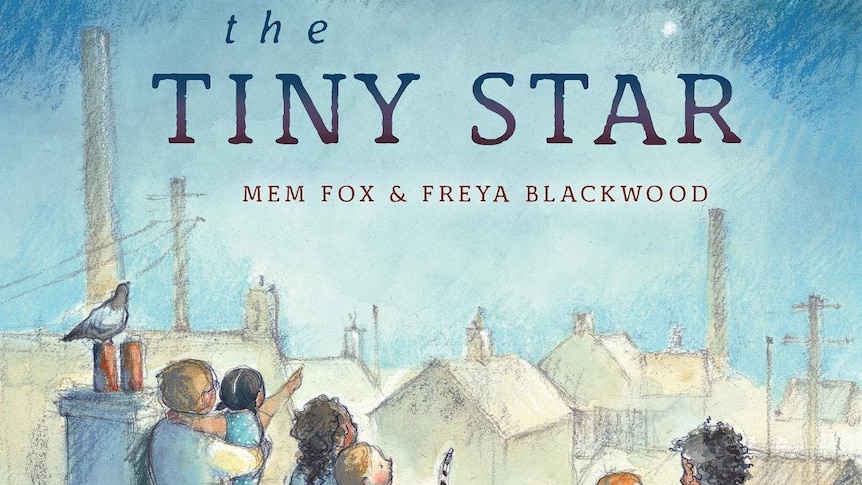 The cover illustration of Mem Fox' The Tiny Star shows a family sitting on the rooftop of a house, looking at the night sky.