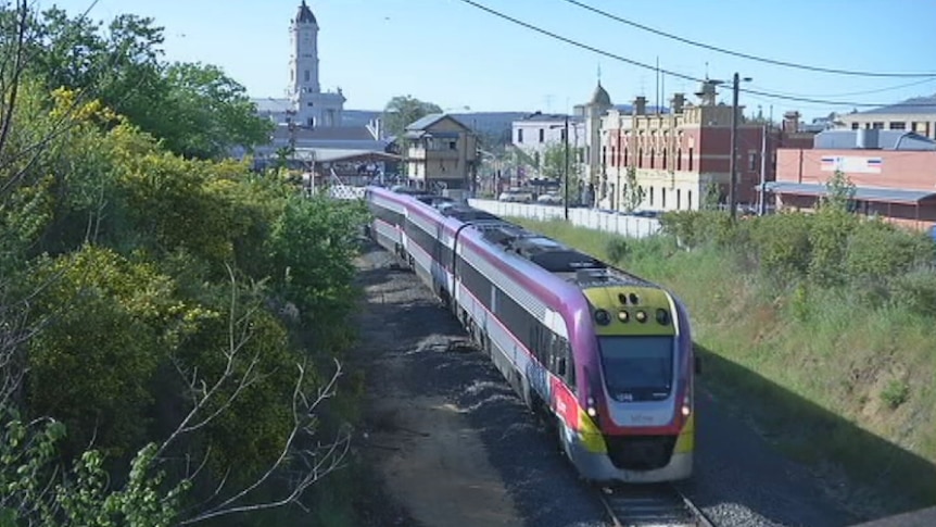 V/Line train at Ballarat