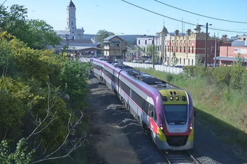 V/Line train at Ballarat