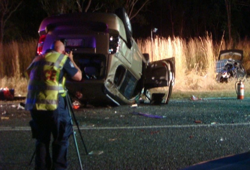 1 dead, 2 critical after central Qld crash - ABC News