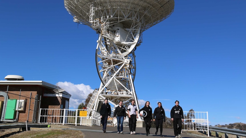 Students from Mount Stromlo High School at the Canberra Deep Space Communication Complex.