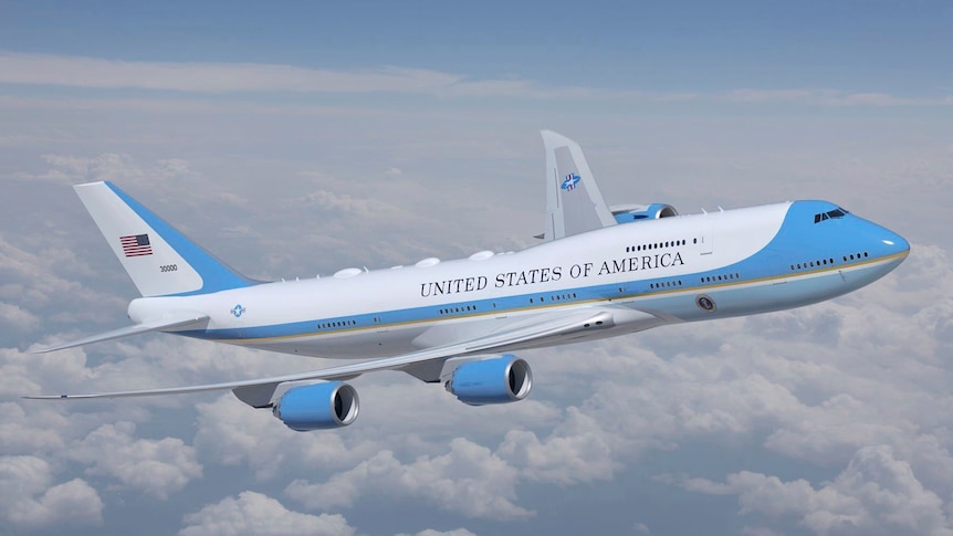 Biden dévoile le nouveau schéma de couleurs d’Air Force One, abandonnant le design personnel de Trump