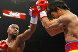 Floyd Mayweather jabs at Manny Pacquiao