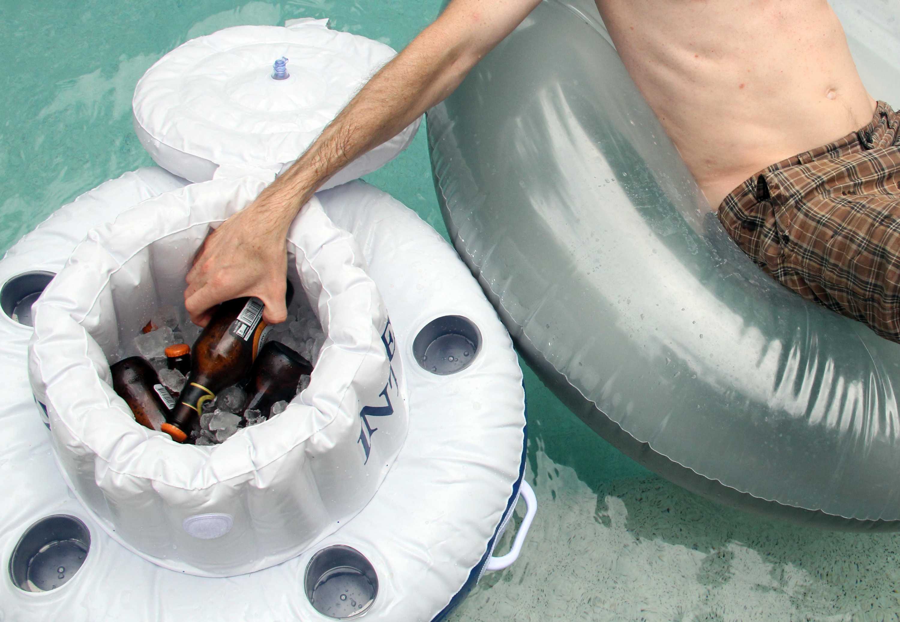 Baby boomers hitting the bottle and bongs at alarming levels, health