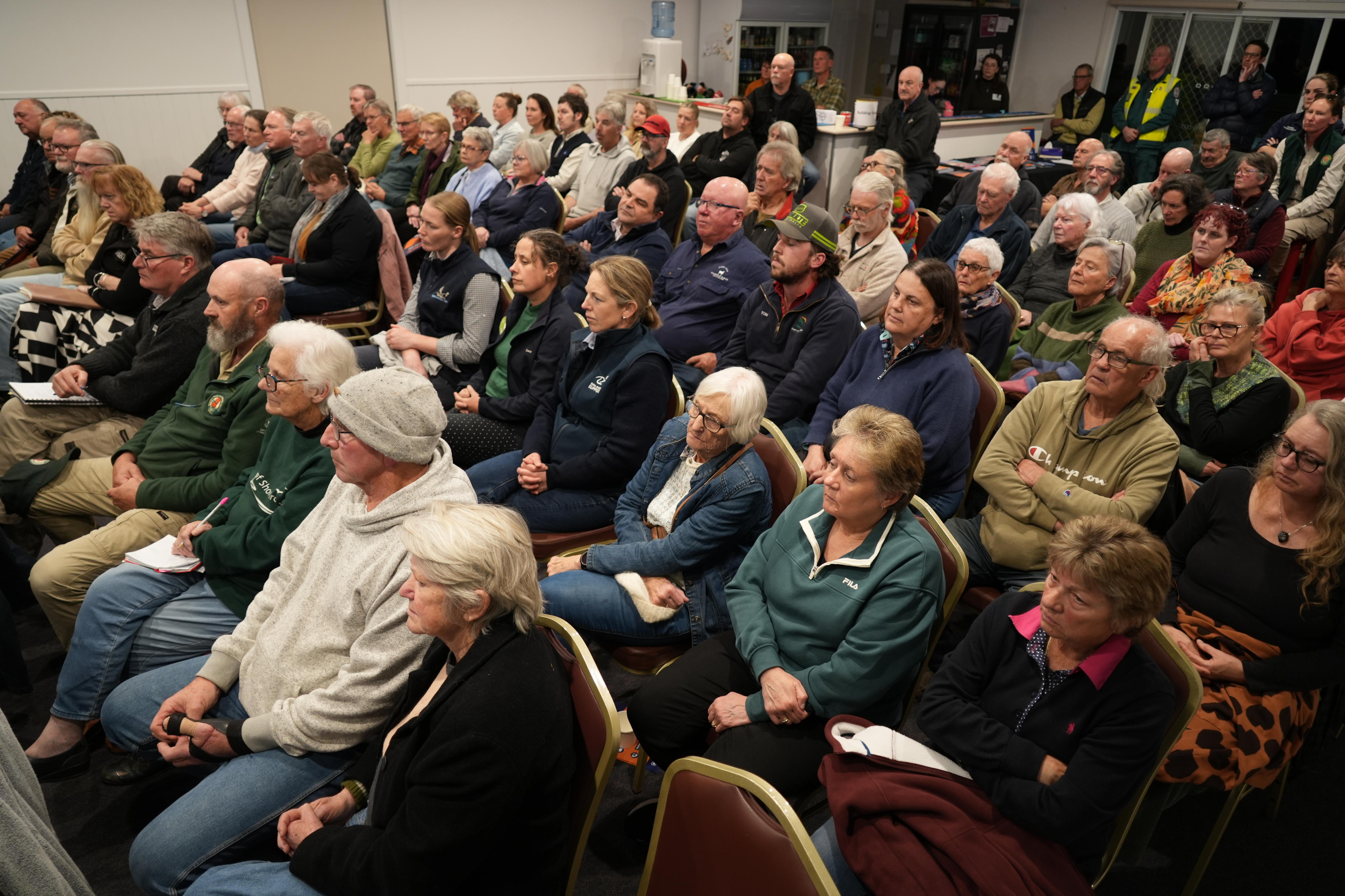 Mass bird flu deaths drive attendance at community forum