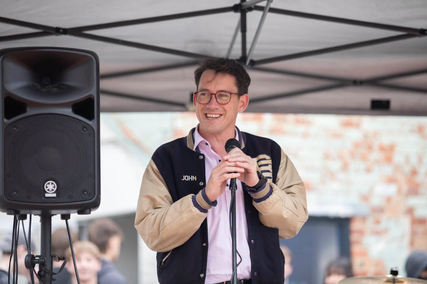 Thomas Prince speaking at an event.