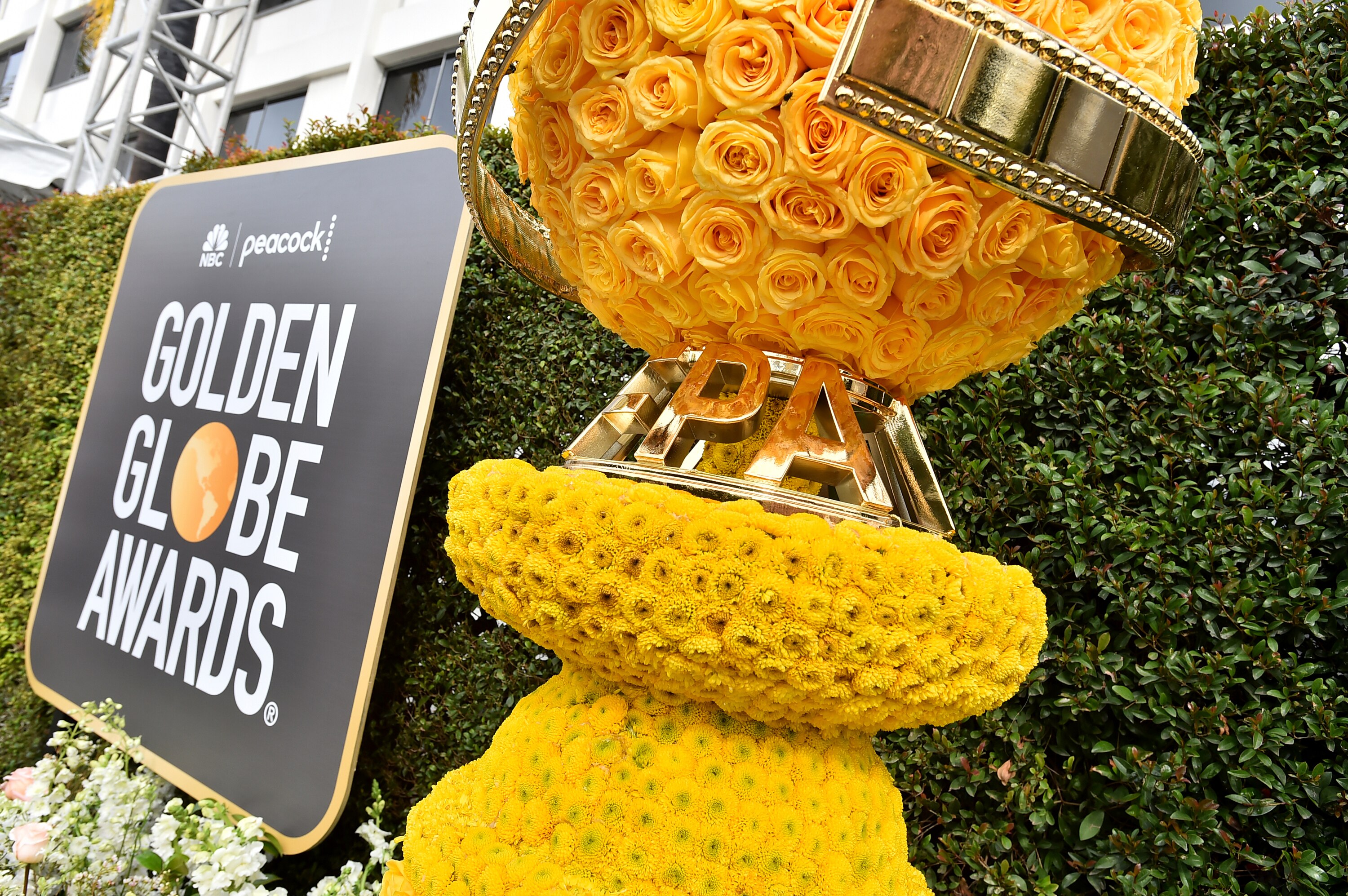 Live: Stars arrive on Golden Globes red carpet