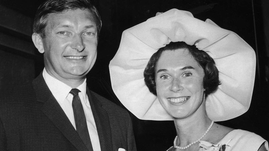 Australian cricketer Richie Benaud and his new bride, formerly Miss Daphne Elizabeth Surfleet, July 1967.
