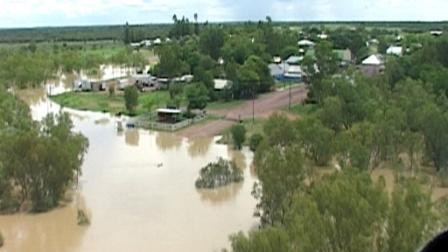 Barcoo River in flood at Isisford in January 2010. ABC Local: Julia Harris