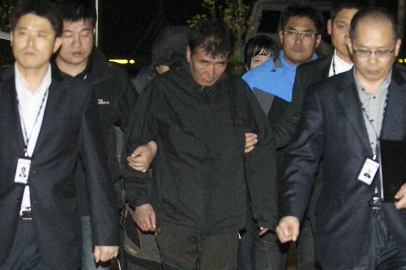 Captain charged over South Korean ferry disaster