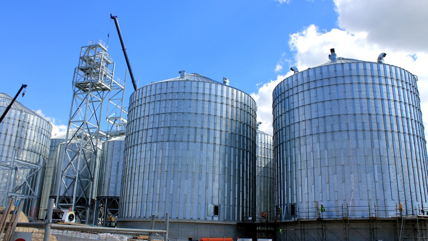 Bunge silos at its new $40 million Bunbury facility