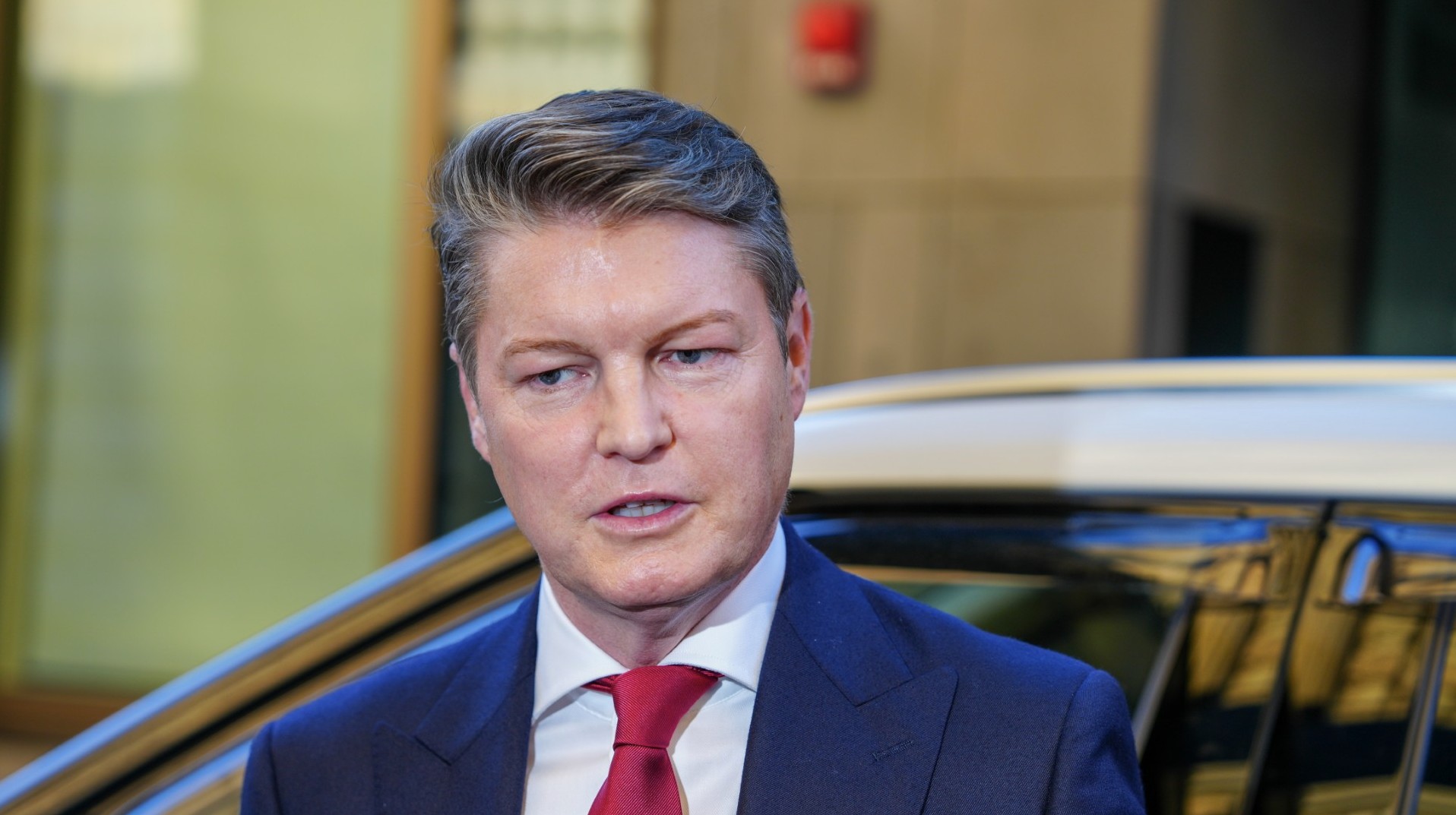 Ben Carroll begins first full day as Victorian premier