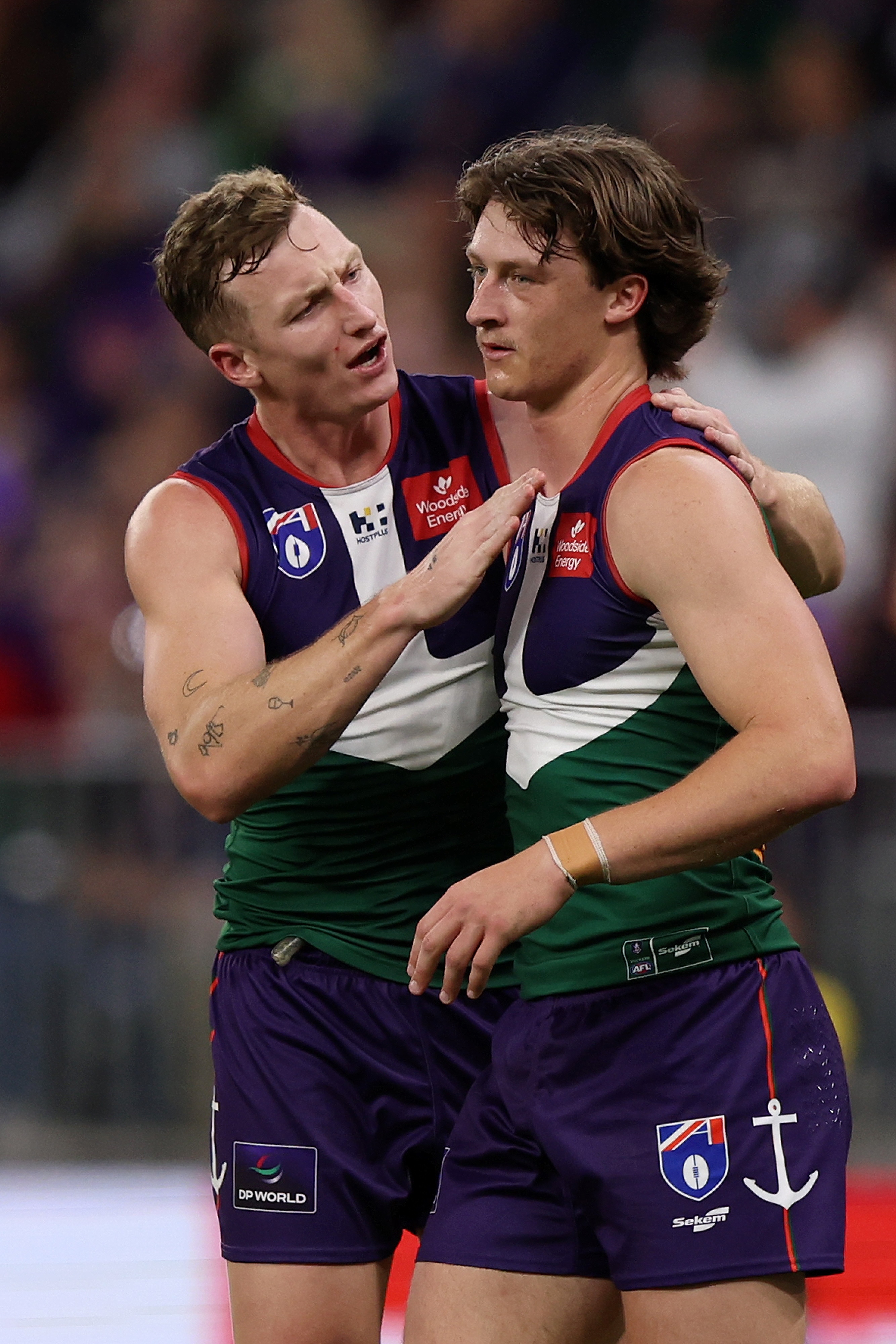 Live: Amiss sparks Freo with three first-term goals after fast Crows start