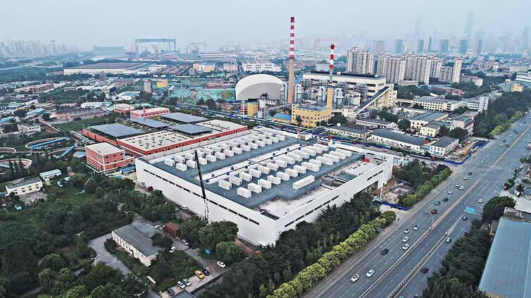The Dalian vanadium flow battery station