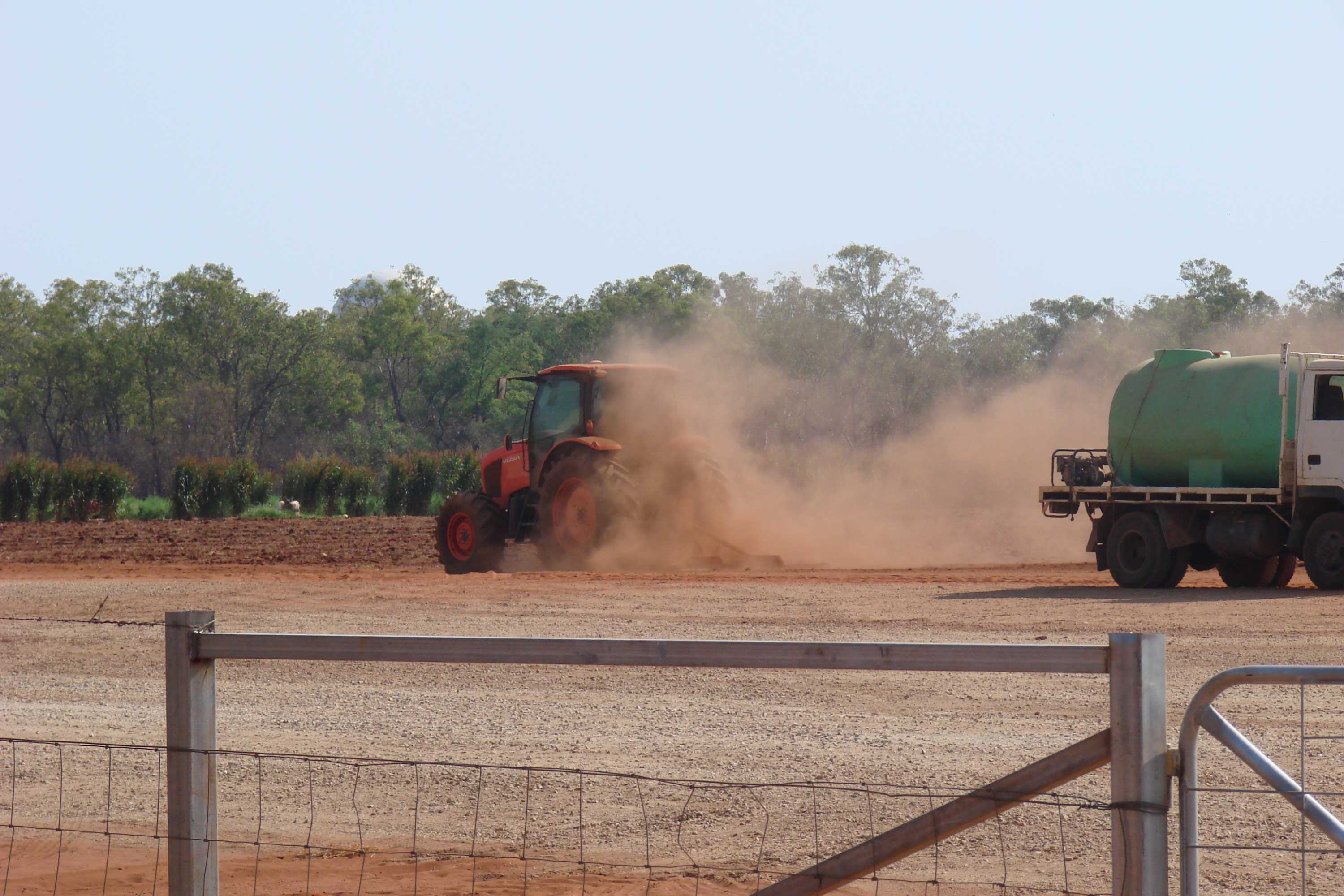 Katherine farmers start destroying watermelon crops as severity of