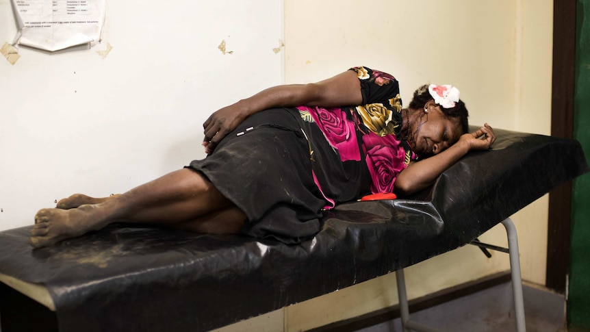 PNG woman awaits treatment for head injury