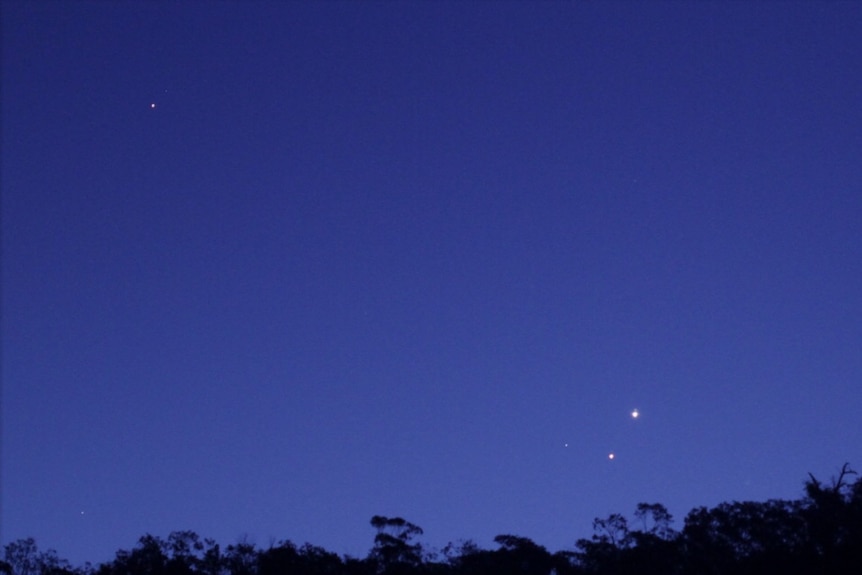 Three planets close together shine in the Tasmanian sky.