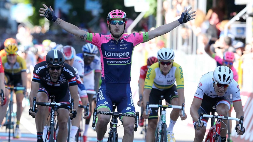Modolo wins 17th stage at Giro