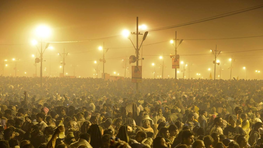 Tens of thousands of Hindu pilgrims at Kumbh Mela