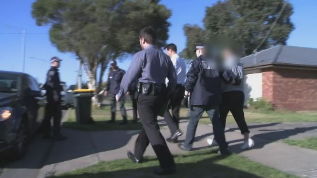 Video of the raid at Seabrook, Melbourne released by the AFP - ABC News