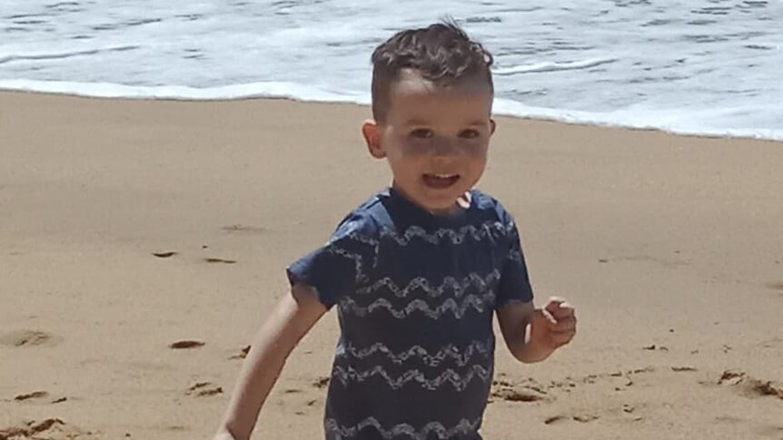 Darragh Hyde running on the beach