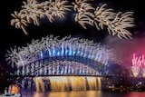 Fireworks erupt over Sydney's harbour on New Year's Eve