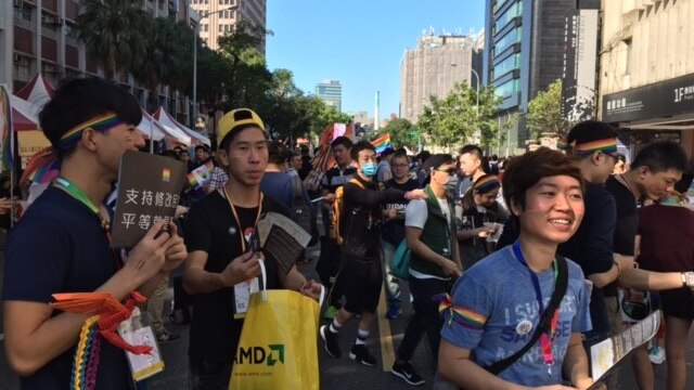 Same-sex marriage advocates rally in Taiwan ahead of an important debate in the island's parliament