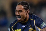 Joe Tomane races away to a score for the Brumbies