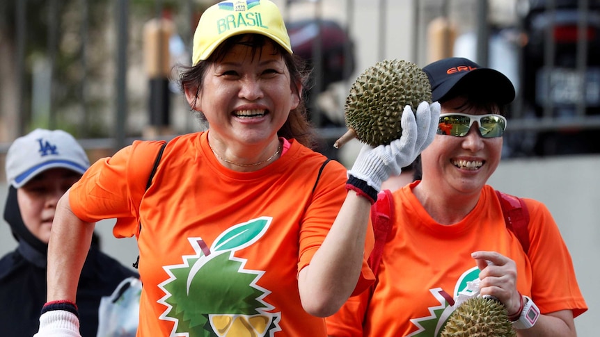 Dari 10 persen buah yang diimpor ke China adalah Durian dan ada kemungkinan pasar ini akan terus berkembang.