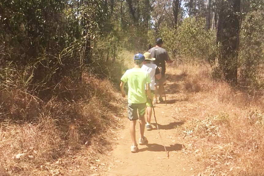 Hikers in Blackdown Tableland National Park