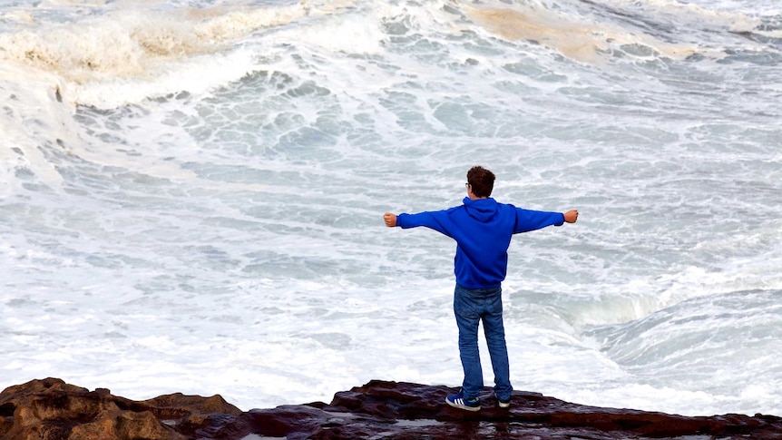 Photographers urged to capture coastal shots and king tides