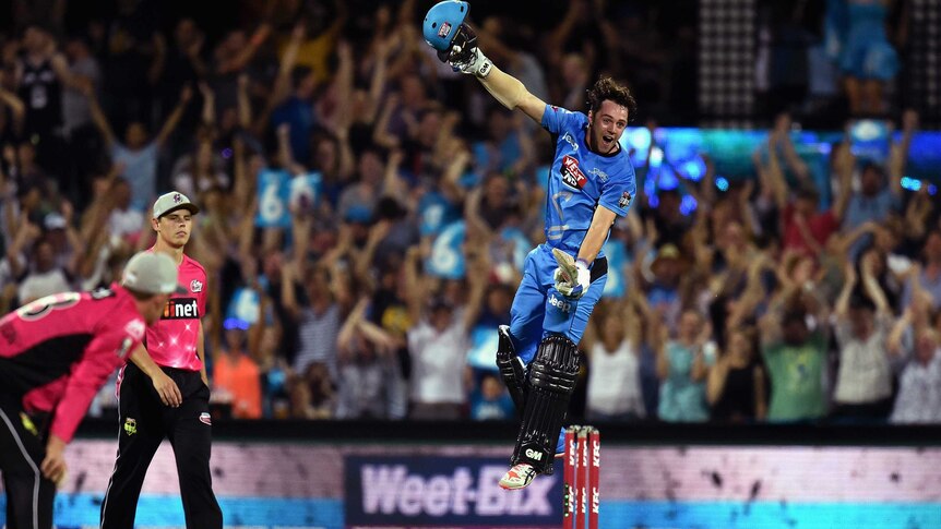 Travis Head celebrates century and winning runs against Sixers