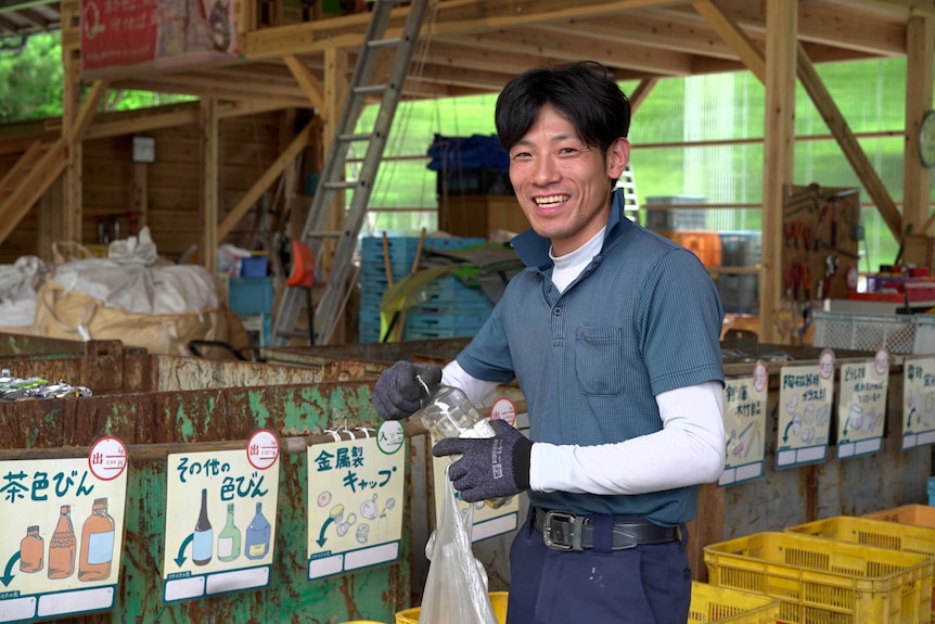 Kazuyuki Kiyohara sorts plastic