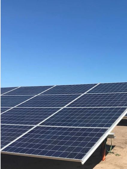 Solar farms, batteries to be installed in seven WA towns as shift to renewables grows
