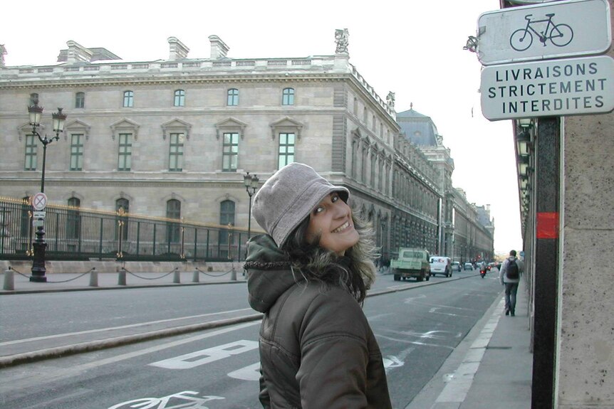 Patricia in Paris: She was cold, but she was happy, as you can tell.