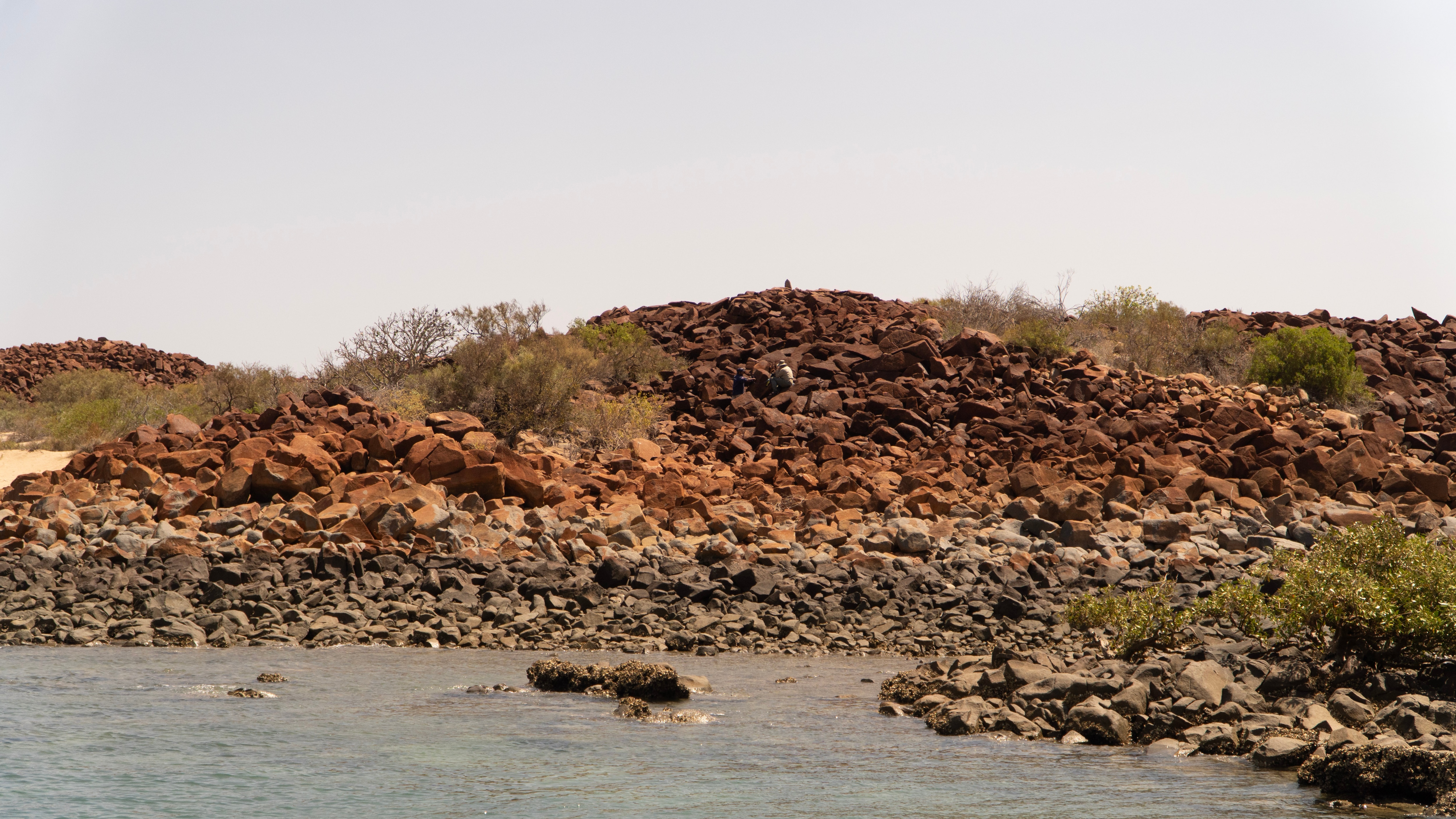 Murujuga Rock Art Monitoring Program  2023-11-13 08:11:00