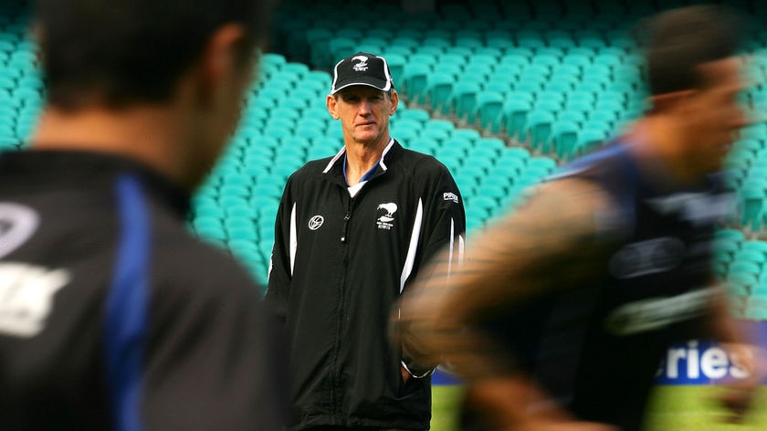Wayne Bennett watches on at New Zealand training
