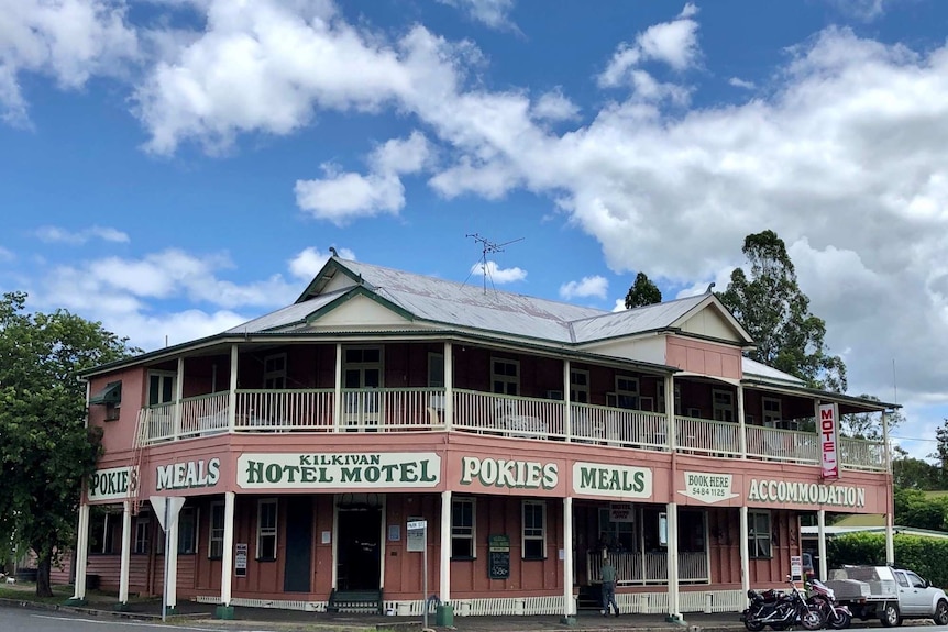 Front of the Kilkivan Hotel Motel.