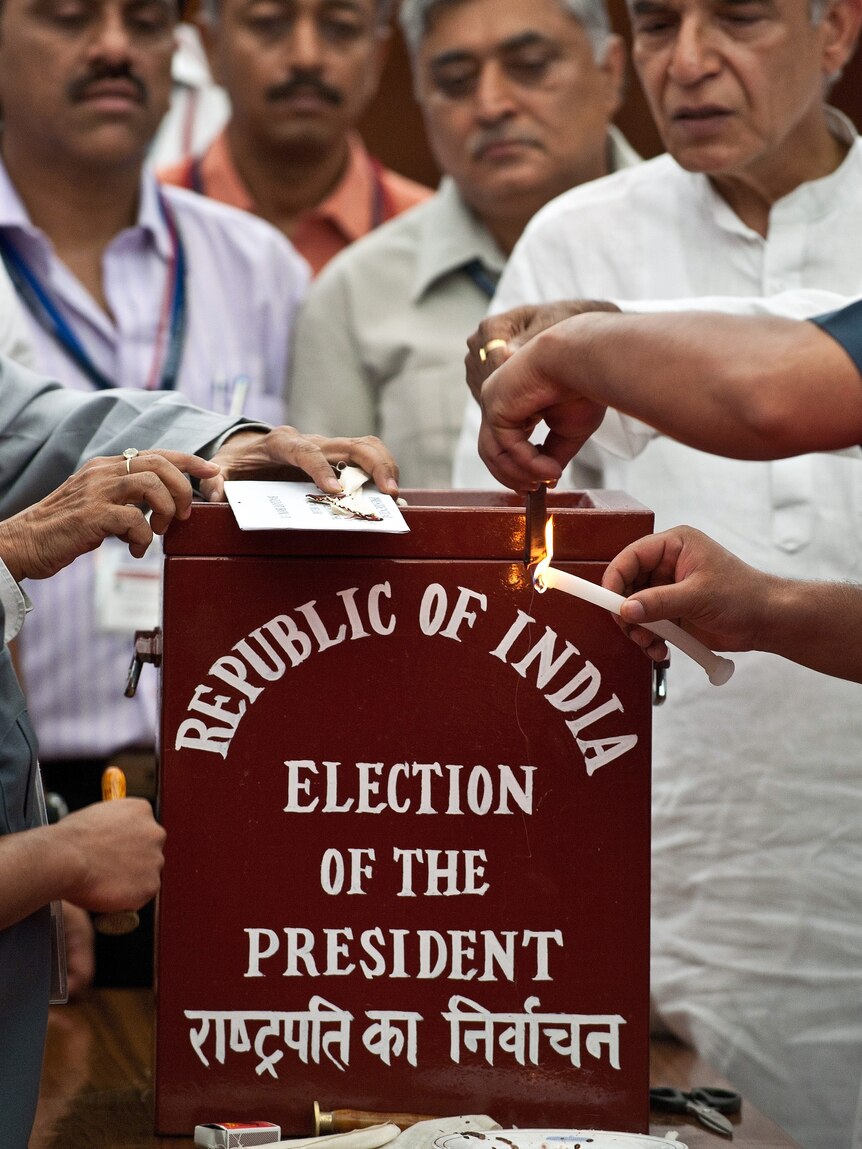 Indian politicians vote for president