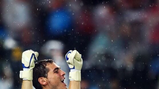 Iker Casillas celebrates after Spain scored their third goal