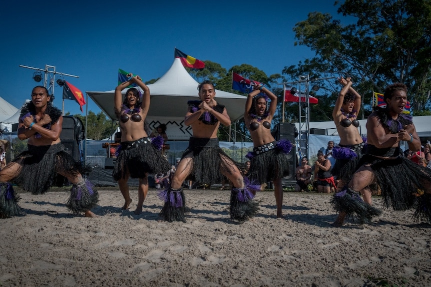 Rako Pacifica Dancers from Fiji performing at the 2016 Boomerang Festival