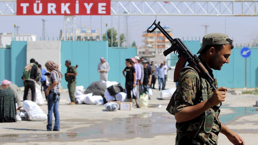 Syrian Kurdish militia fear Turkish bombardments