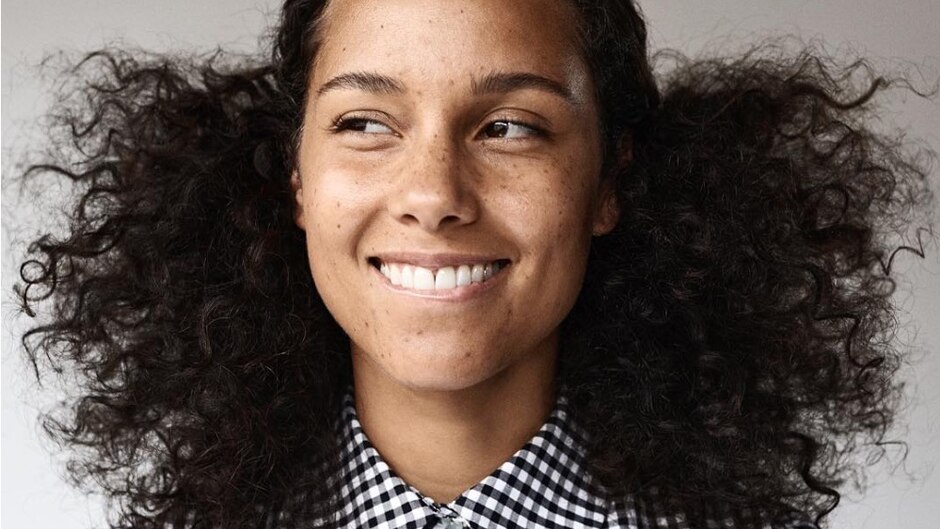 Alicia Keys without makeup.