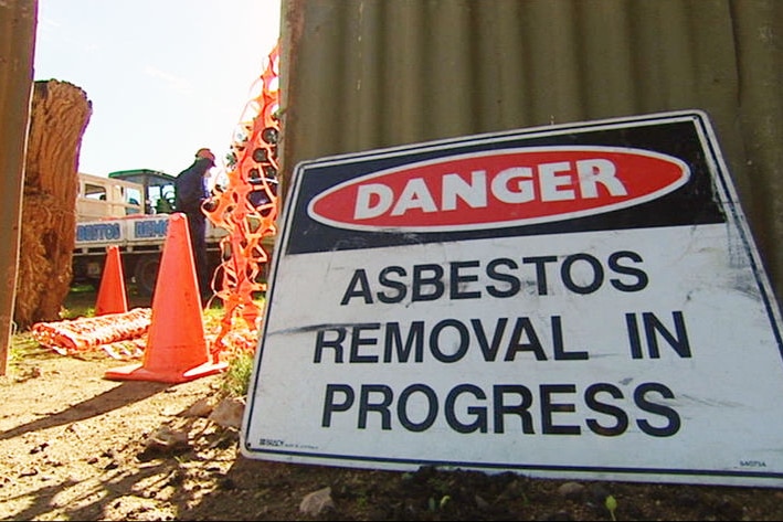 Asbestos removal sign