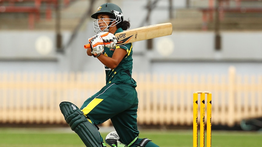 It's time Cricket Australia gave more support to women's cricket.