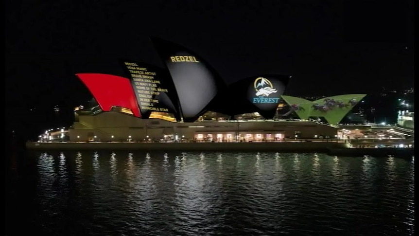 Should Sydney Opera House be used as a billboard?