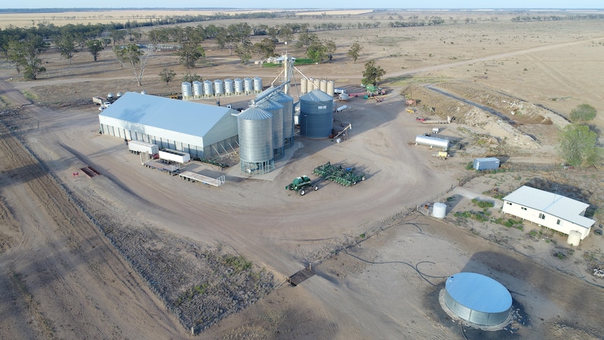 An aerial photo of South Callandoon property on the QLD border near Goondiwindi.