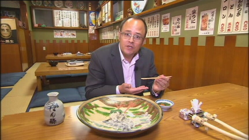 Mark Willacy tastes Japanese blowfish delicacy - 14, June, 2012