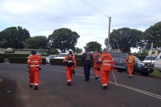 SES volunteers search for three-year-old Childers girl