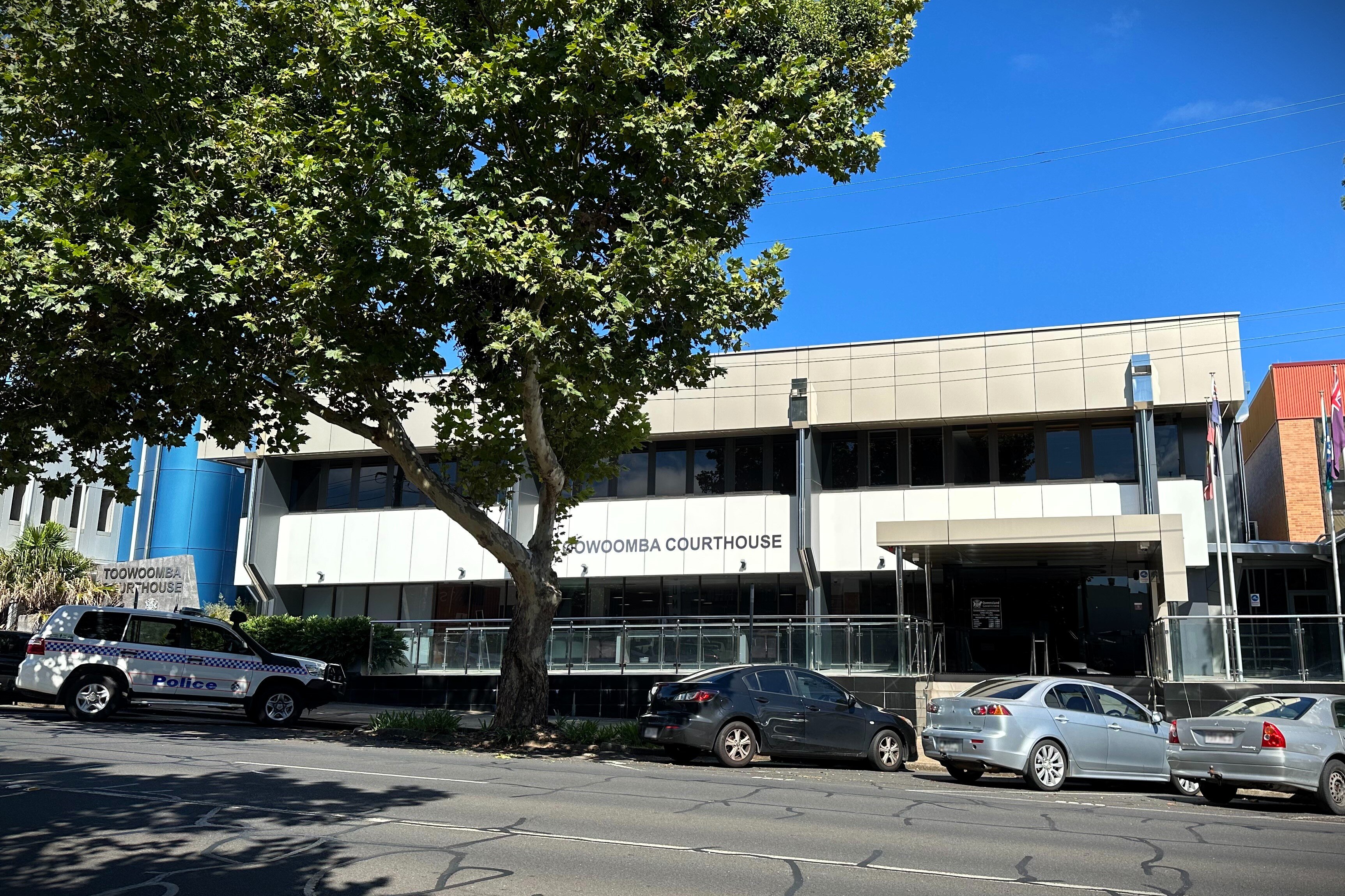 TikToker Ian Frank Bartholomew gets suspended sentence for stalking neighbour ABC News